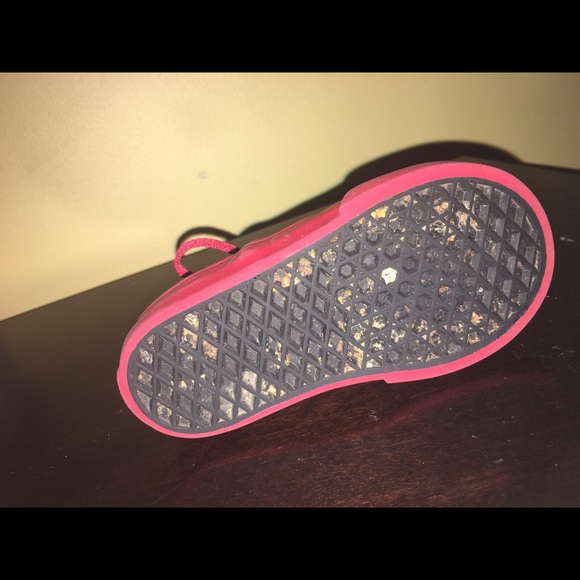 Vans - Picture 3 of 3